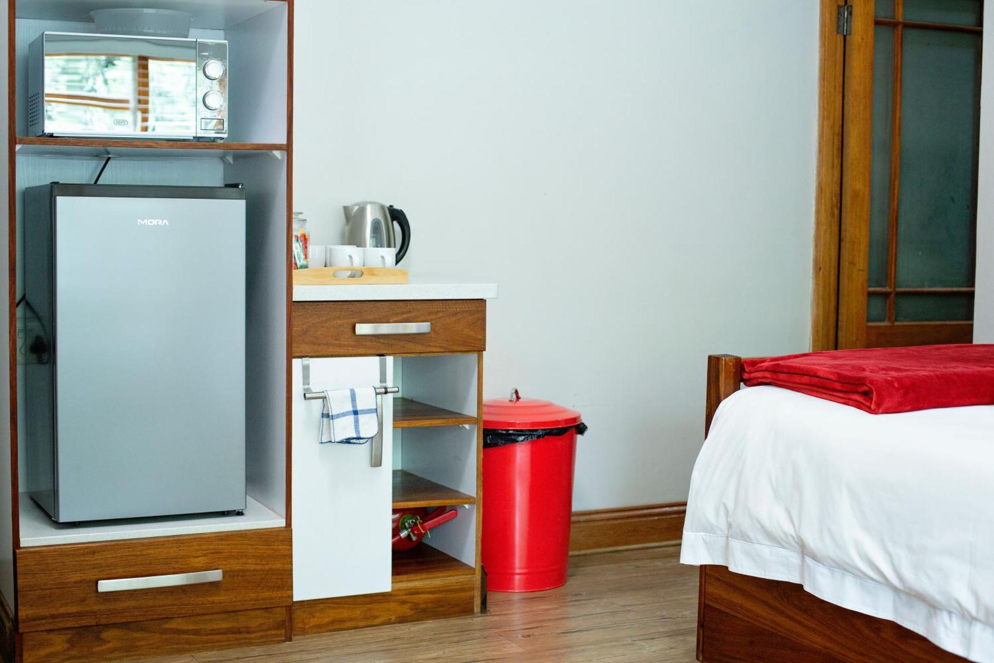 Crisp Guest Rooms ブルームフォンテーン エクステリア 写真
