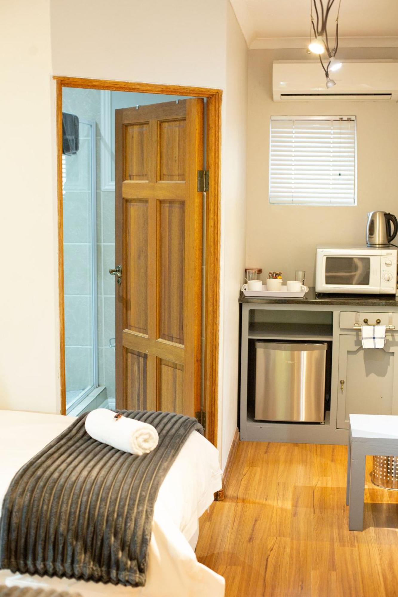 Crisp Guest Rooms ブルームフォンテーン エクステリア 写真
